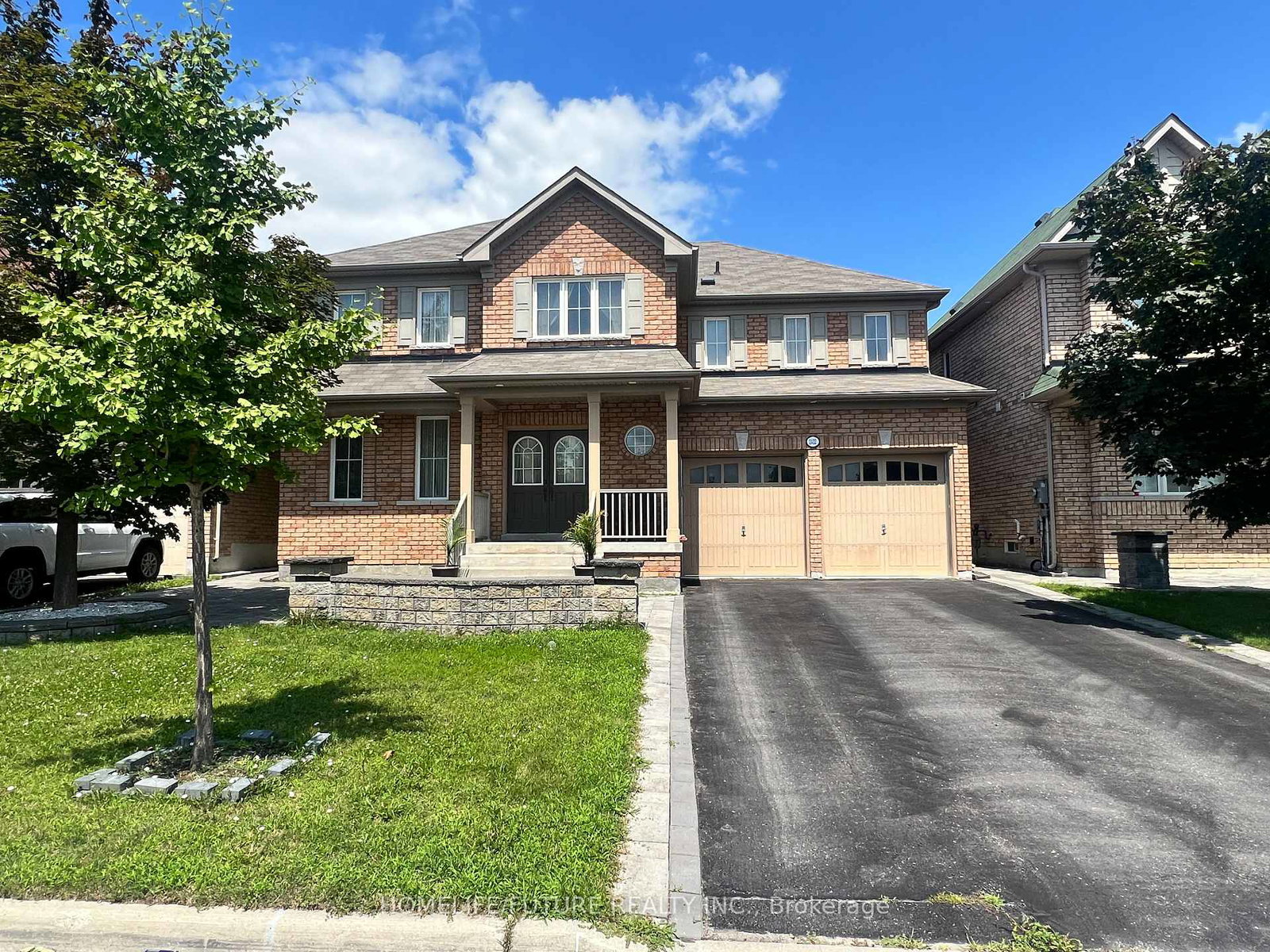 2432-pilgrim-square-oshawa-ontario-e13615040