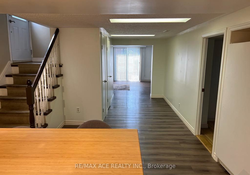 16-marta-avenue-toronto-scarborough-ontario-e13615124