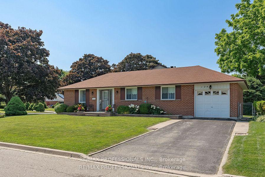 124-panter-crescent-ajax-ontario-e13615222