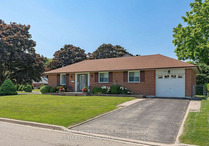124-panter-crescent-ajax-ontario-e13615222