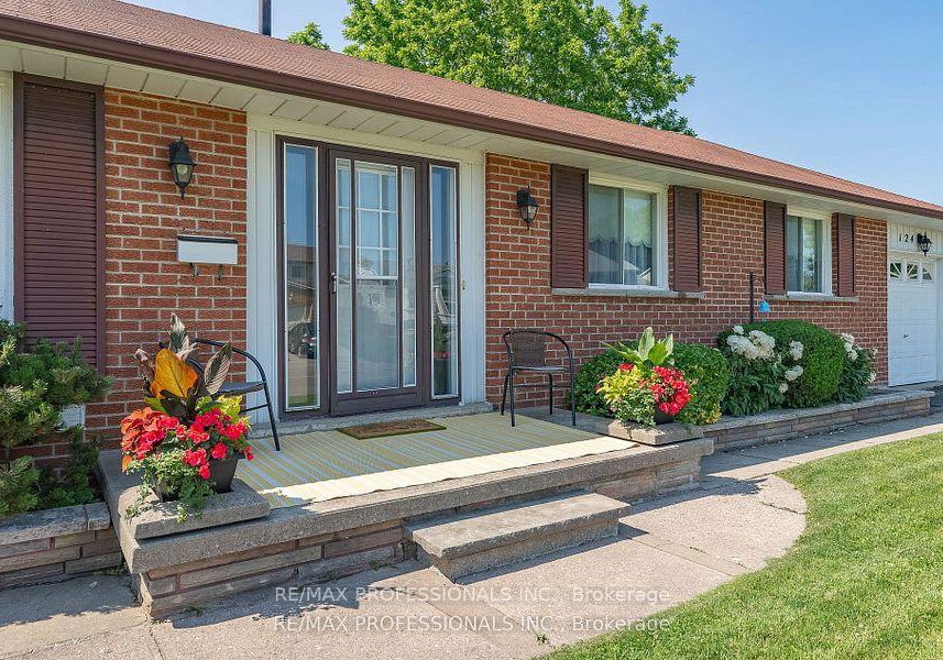 124-panter-crescent-ajax-ontario-e13615222