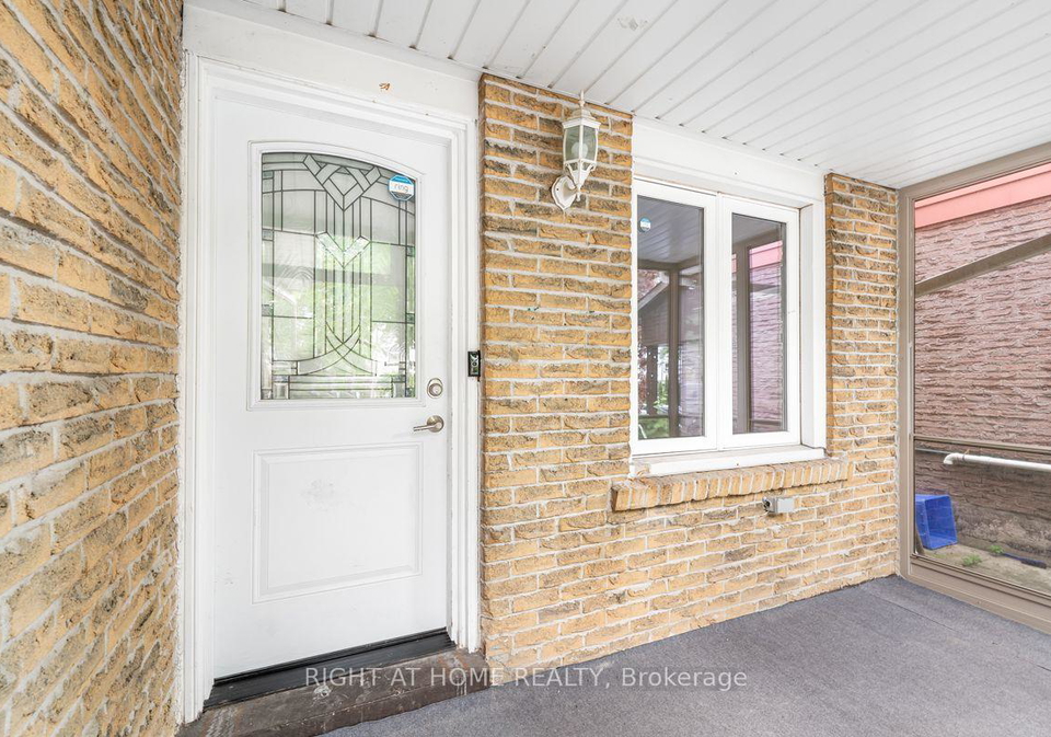 1361-brands-court-pickering-ontario-e13615238