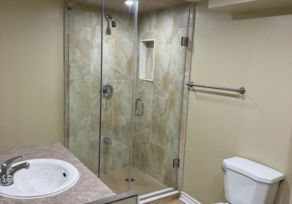 427-rossland-road-w-oshawa-ontario-e13616172