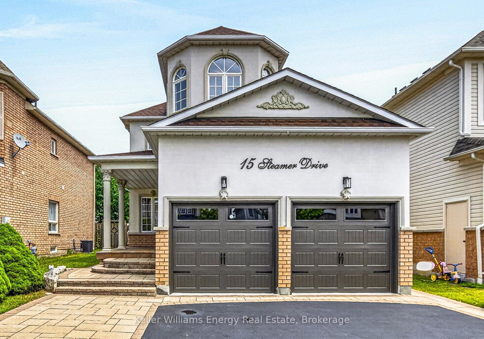 15-steamer-drive-whitby-ontario-e13616362