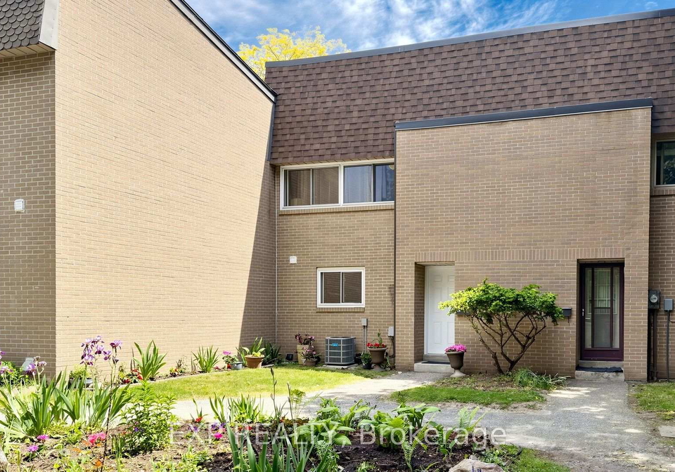 1235-radom-street-pickering-ontario-e13616572