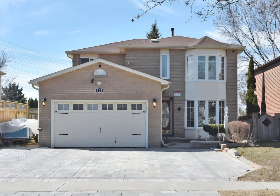 824-crowells-street-oshawa-ontario-e13616758