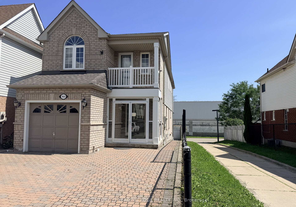1553-avonmore-square-pickering-ontario-e13617368