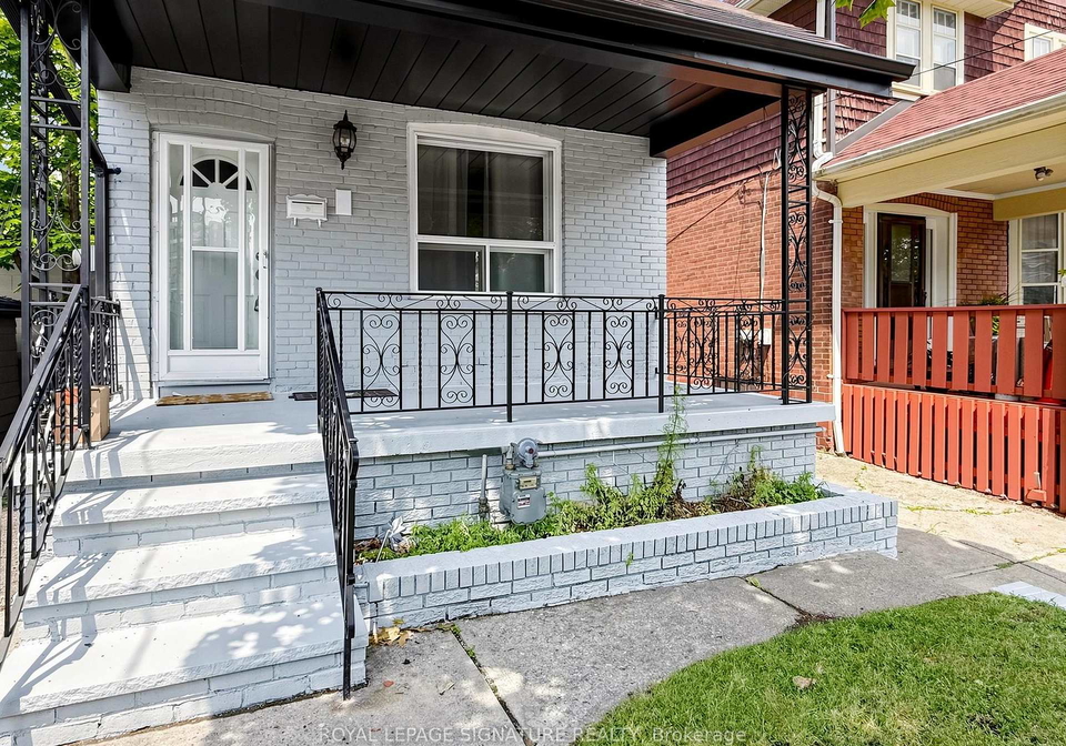 8-harris-avenue-toronto-toronto-ontario-e13617686