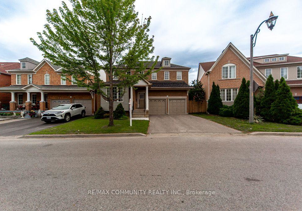 44-haskell-avenue-ajax-ontario-e13617924