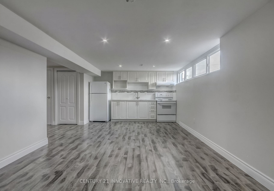17-tralee-avenue-toronto-scarborough-ontario-e13618354