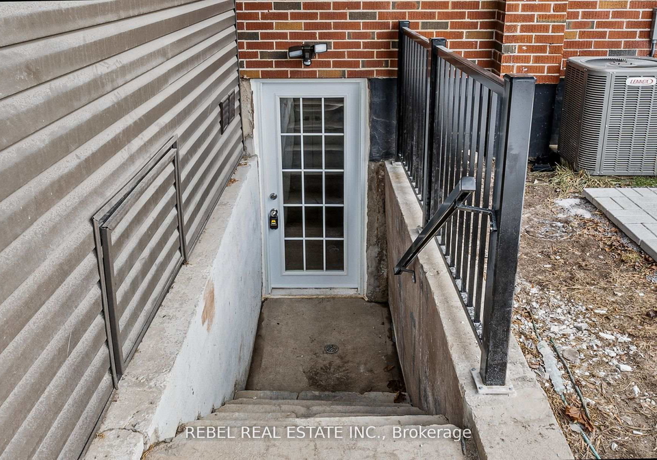 33cadillac-avenue-s-oshawa-ontario-e13618448