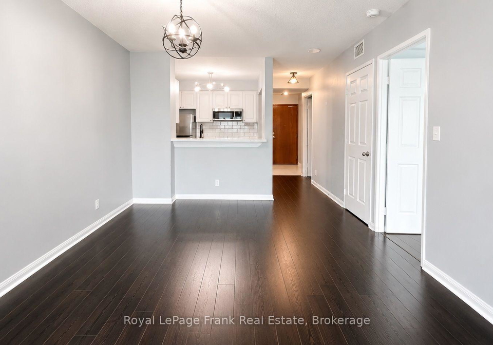 1-lee-centre-drive-toronto-scarborough-ontario-e13618558
