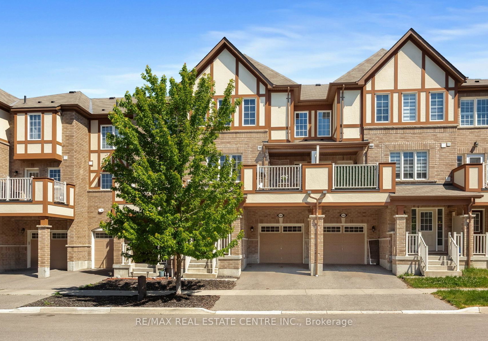 1084-silk-street-pickering-ontario-e13619888