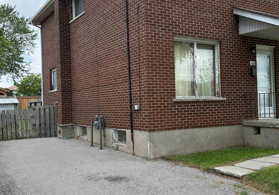 1118-cedar-street-s-oshawa-ontario-e13619988