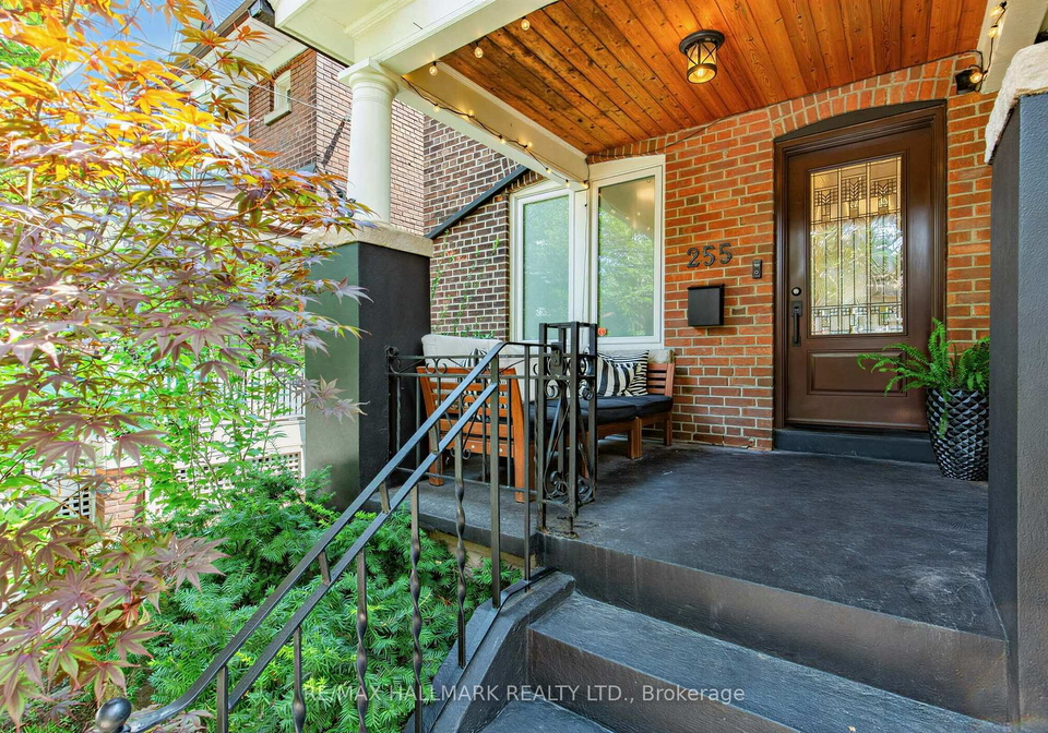 255-strathmore-boulevard-toronto-east-york-ontario-e13620198