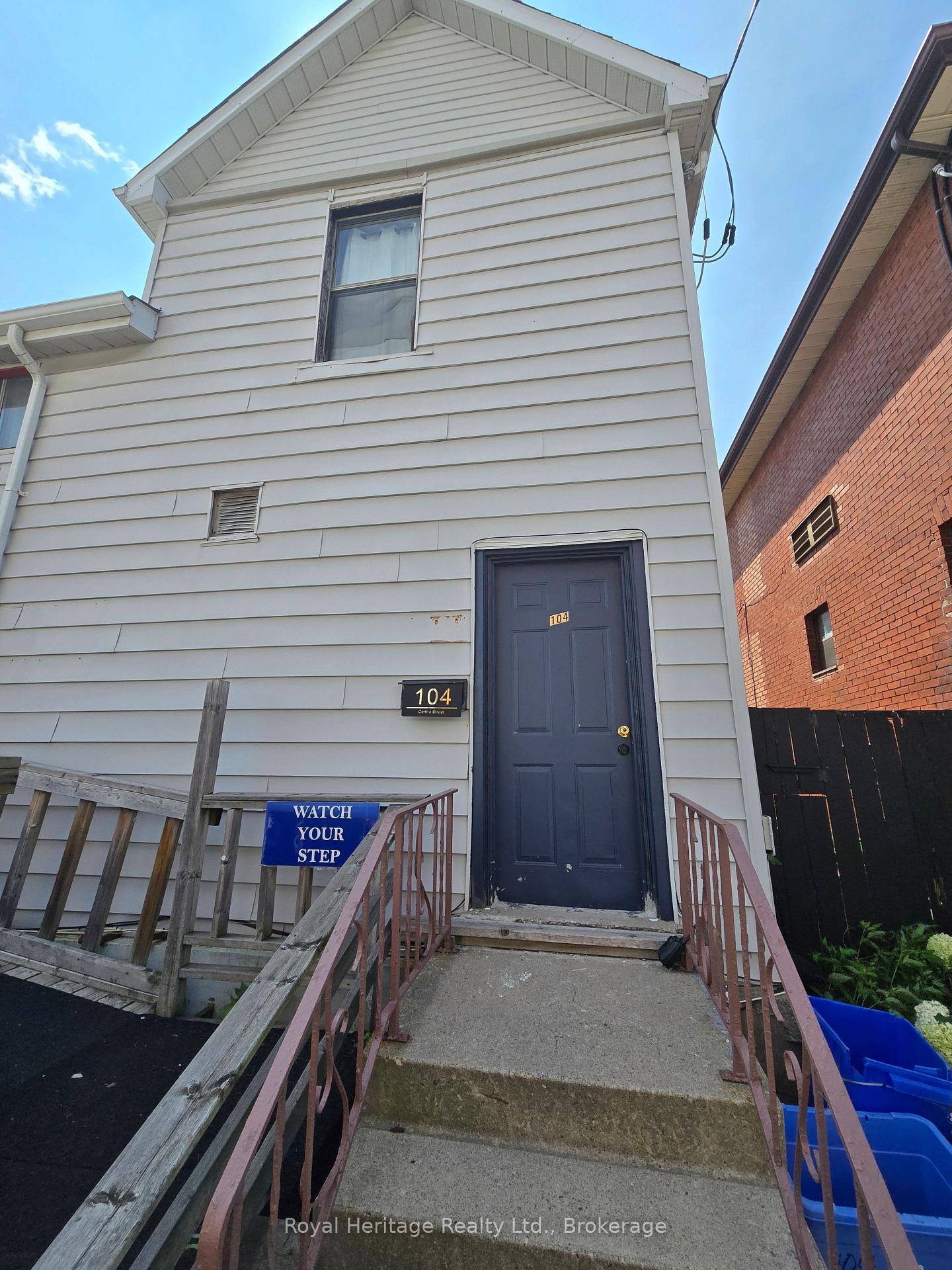 104-centre-street-n-oshawa-ontario-e13620296