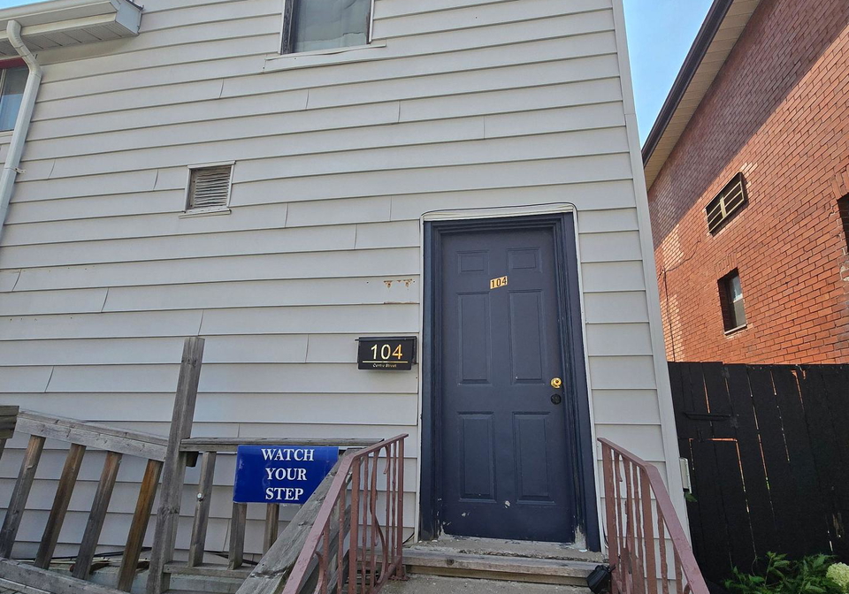 104-centre-street-n-oshawa-ontario-e13620296