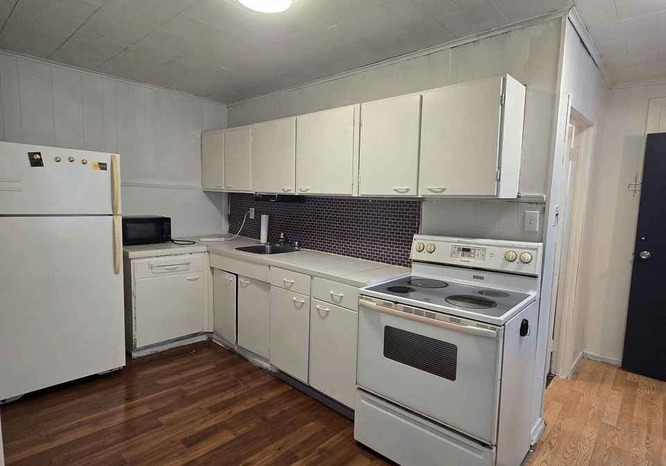 104-centre-street-n-oshawa-ontario-e13620296