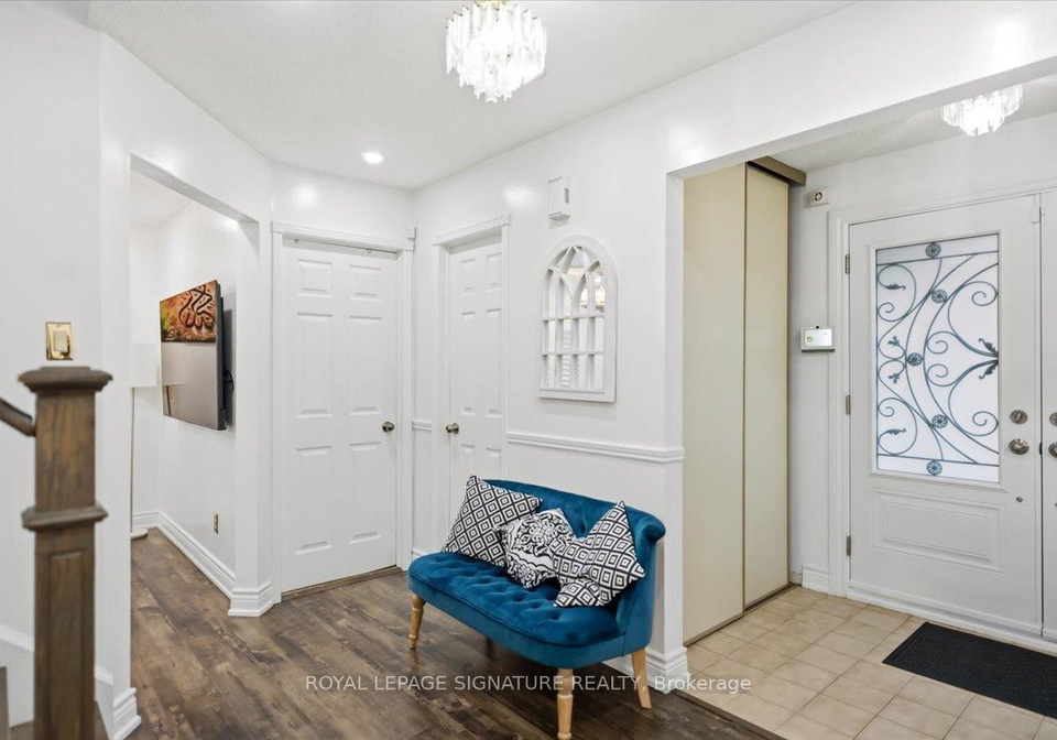 1778-silverthorn-square-pickering-ontario-e13620432