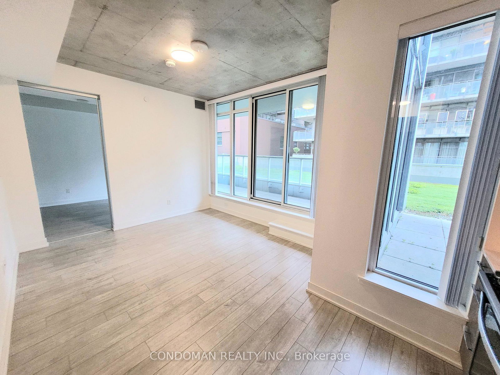 25-baseball-place-toronto-toronto-ontario-e13620752