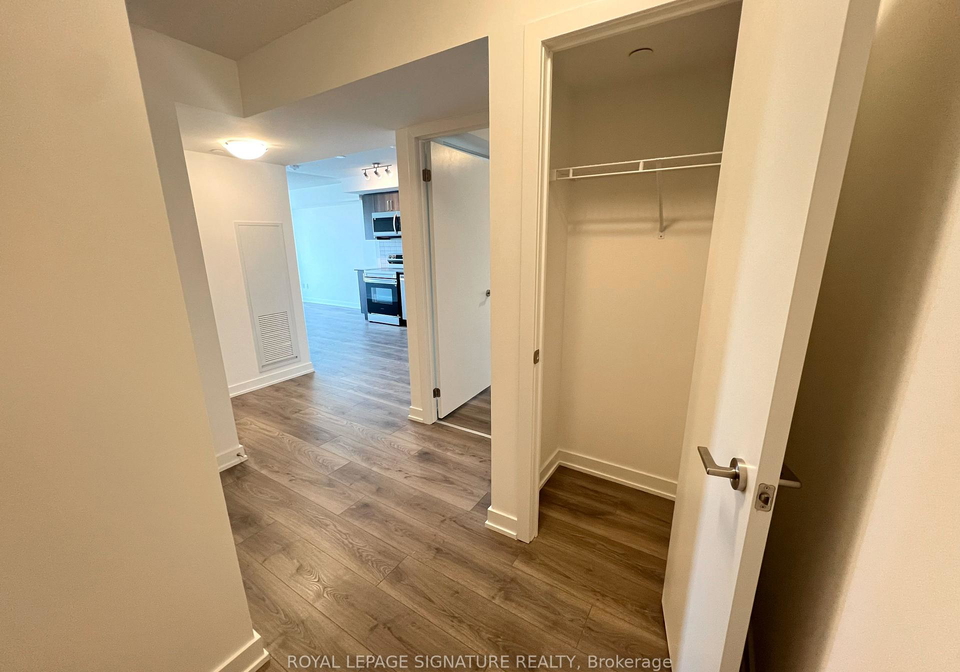 1010-sandy-beach-road-pickering-ontario-e13621020