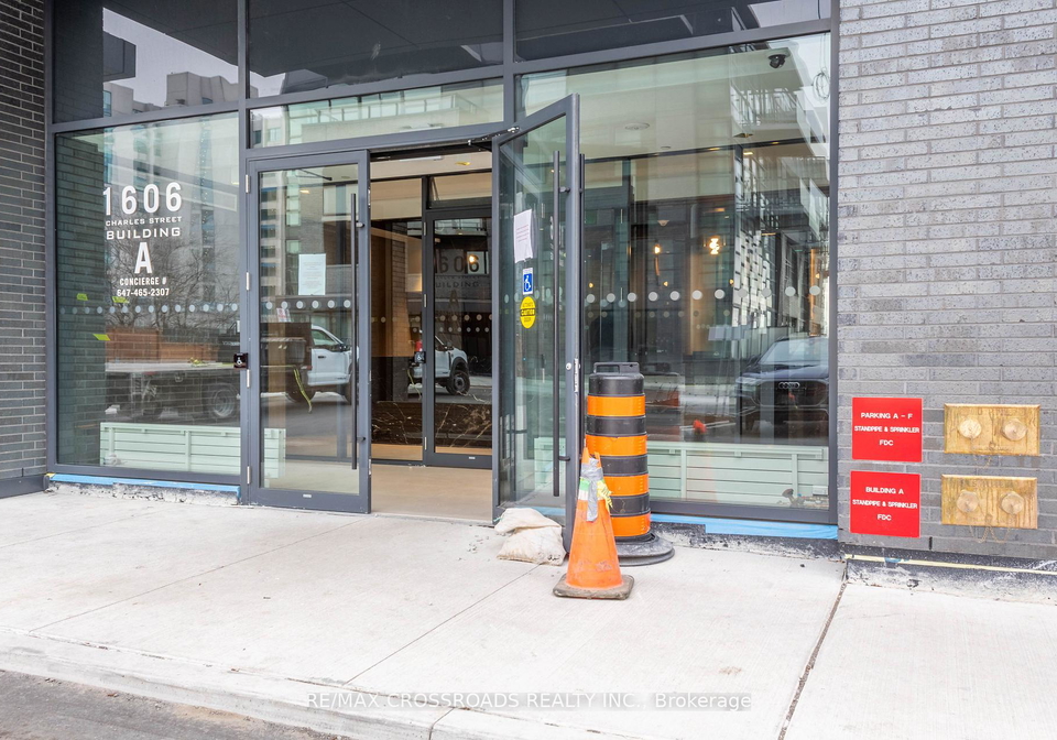 1606-charles-street-whitby-ontario-e13621412