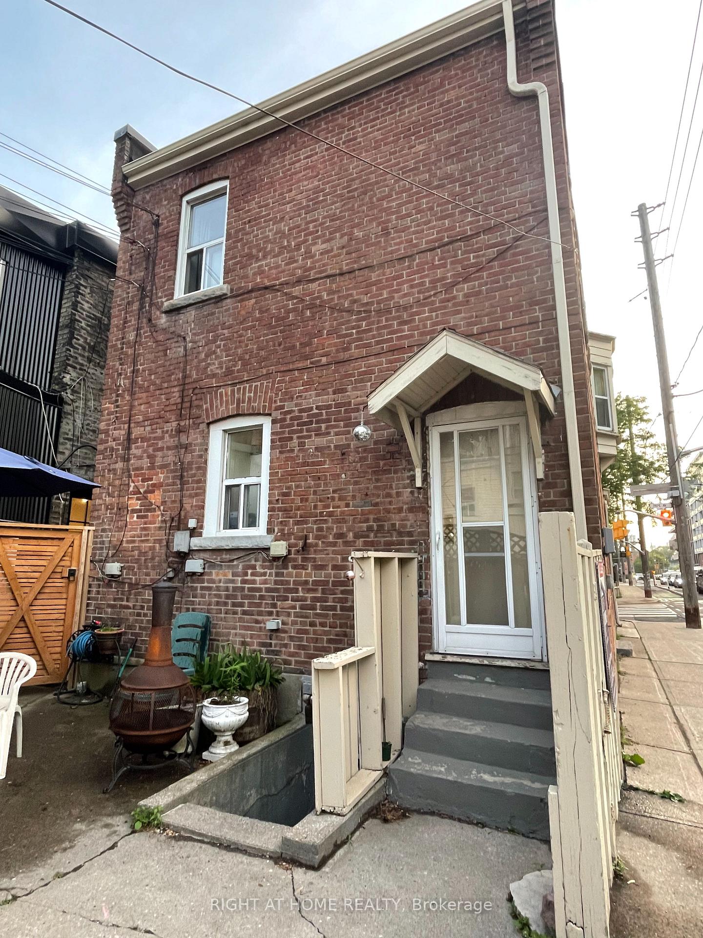 229-pape-avenue-toronto-toronto-ontario-e13621454