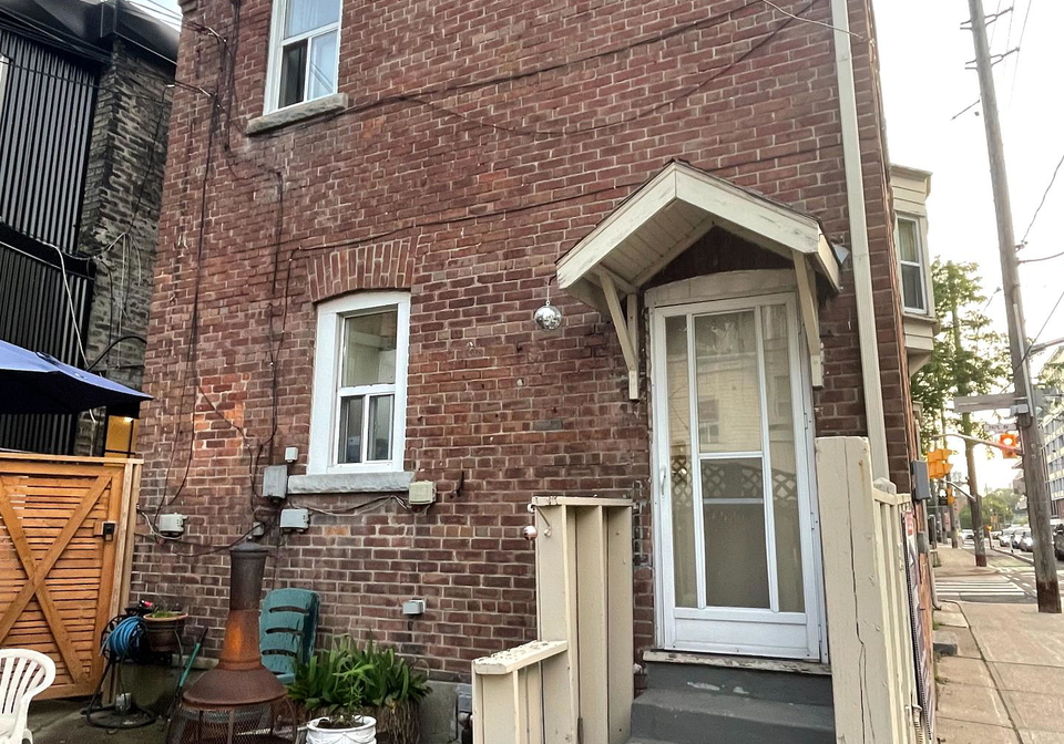 229-pape-avenue-toronto-toronto-ontario-e13621454