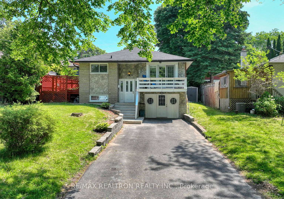 579-pinewood-street-oshawa-ontario-e13621904