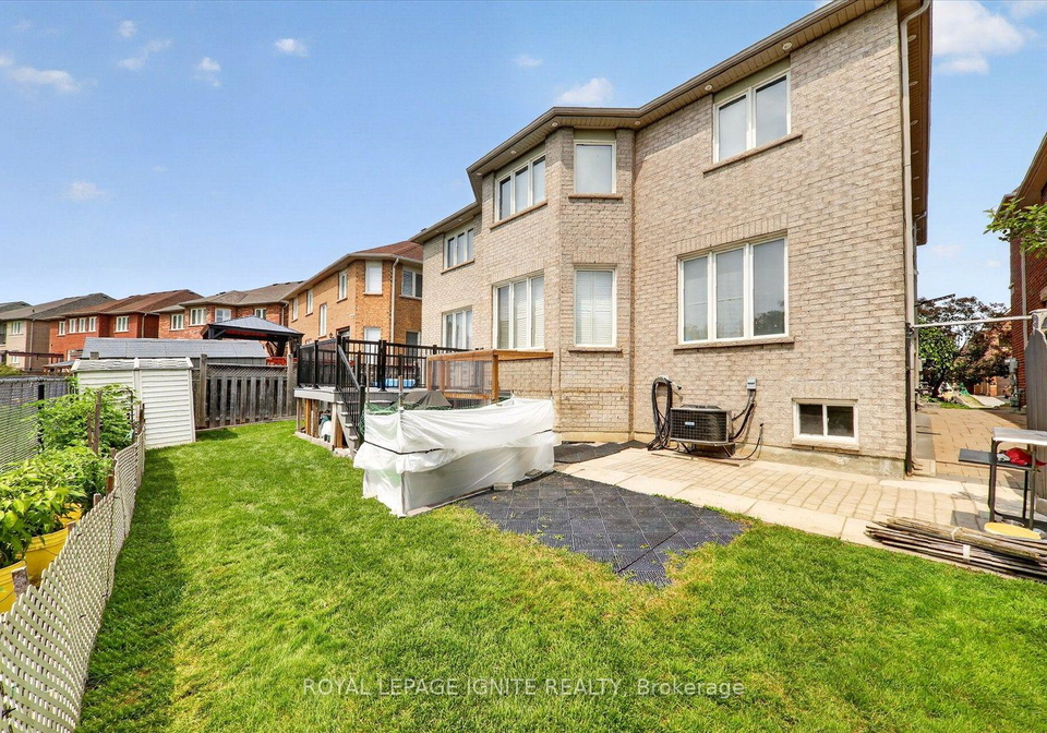 53-boulderbrook-drive-toronto-scarborough-ontario-e13622068