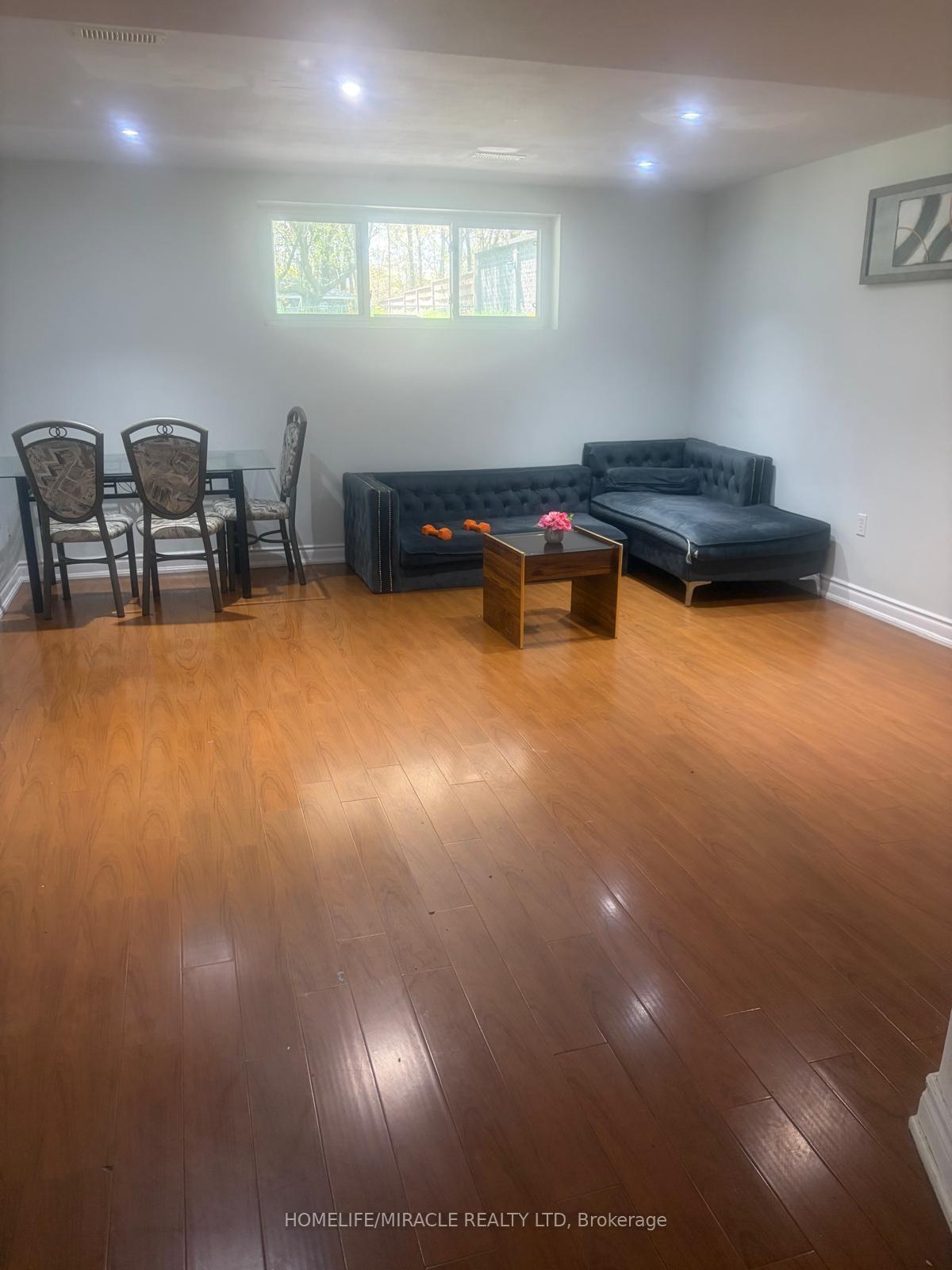 10-eaglewing-court-e-toronto-scarborough-ontario-e13622278