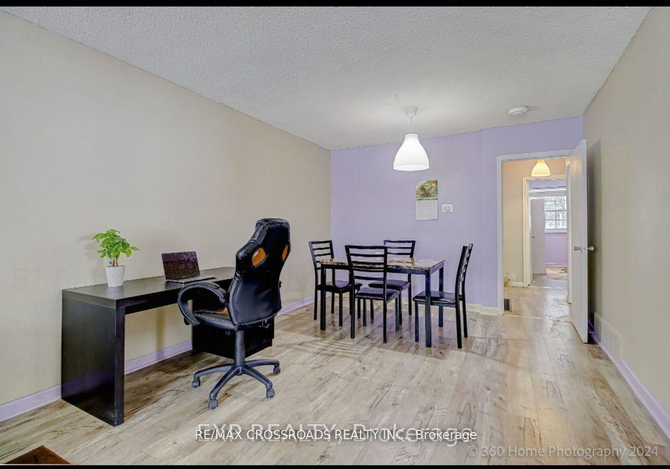 51-santamonica-boulevard-s-toronto-scarborough-ontario-e13622738