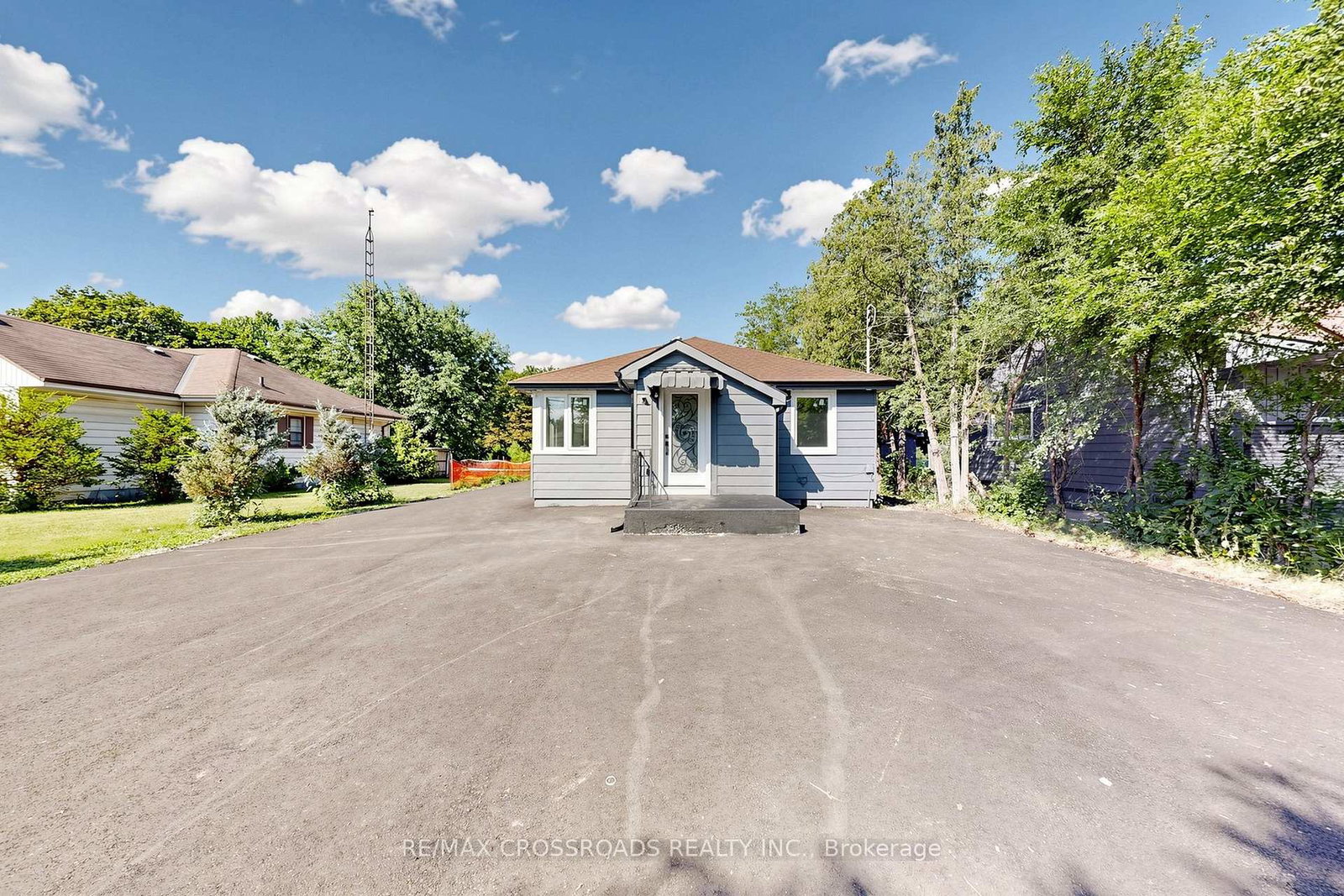 1496-simcoe-street-n-oshawa-ontario-e13623246
