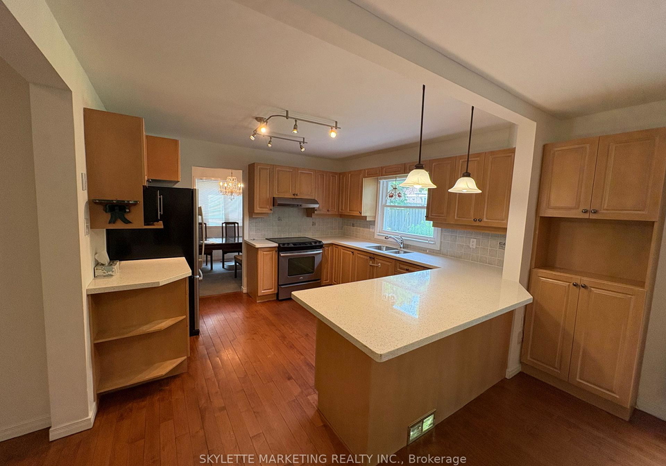1782-meadowview-avenue-pickering-ontario-e13624508