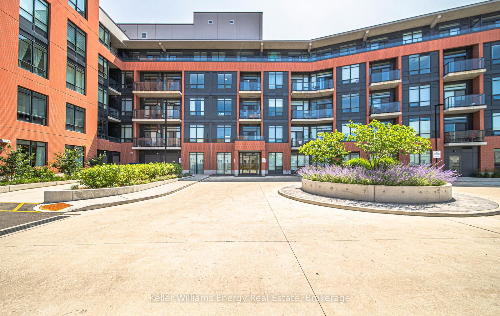 1010-dundas-street-e-whitby-ontario-e13624906