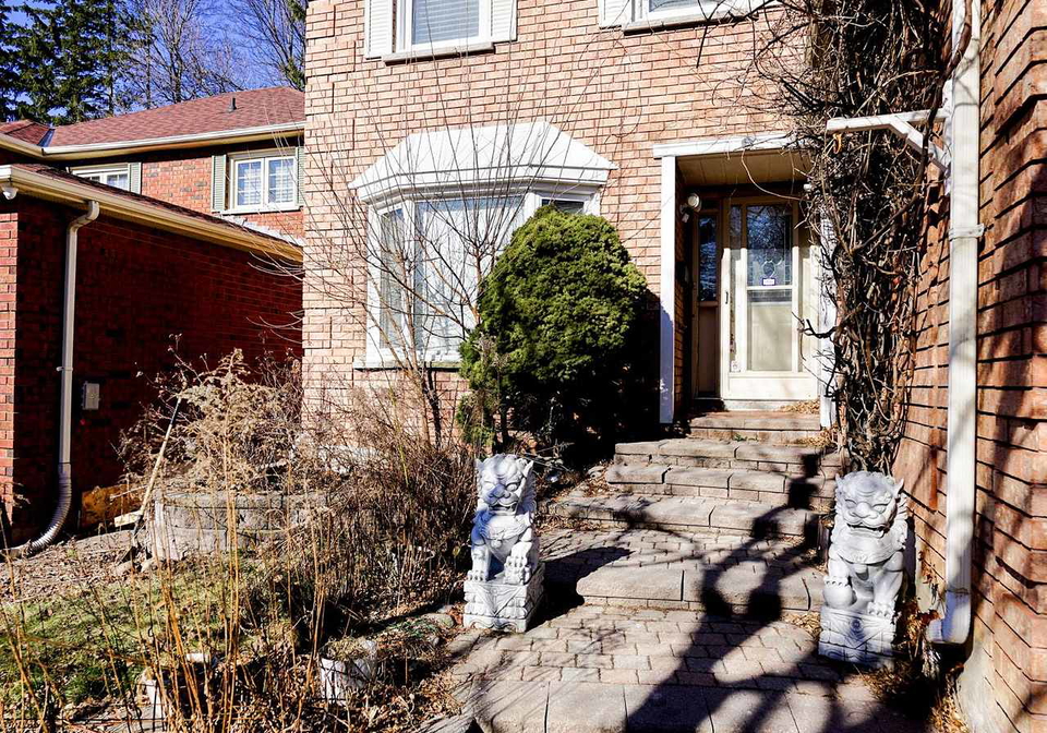 26-dartmoor-drive-toronto-scarborough-ontario-e13625884