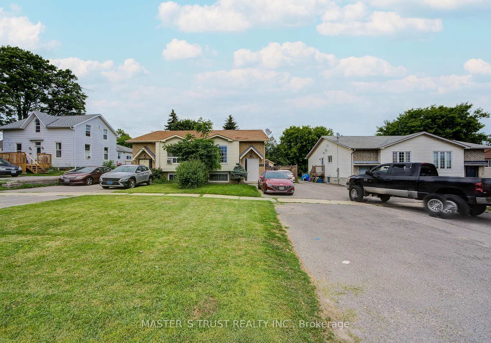 1179-simcoe-street-s-oshawa-ontario-e13625922