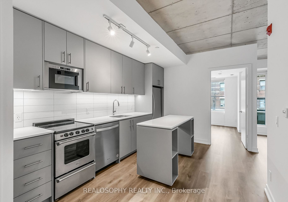 115-larchmount-avenue-toronto-toronto-ontario-e13625938