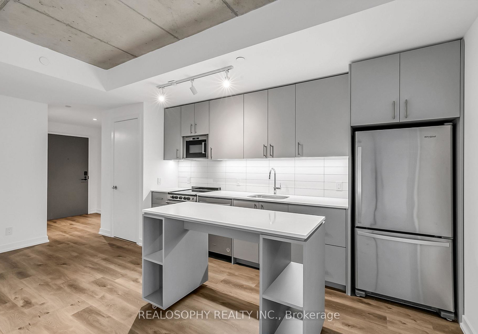 115-larchmount-avenue-toronto-toronto-ontario-e13625938