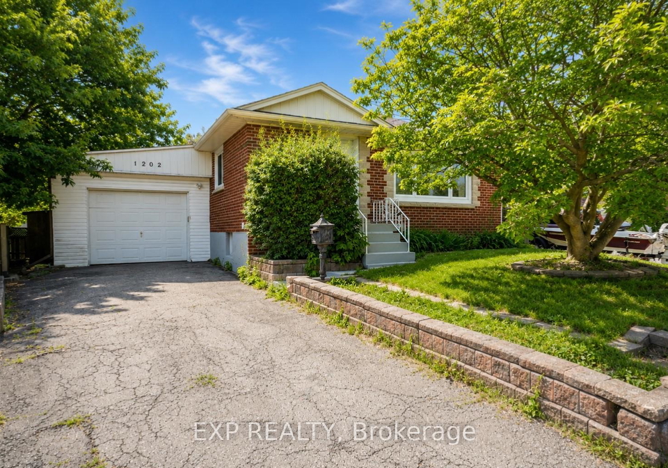1202-sun-valley-court-oshawa-ontario-e13626086