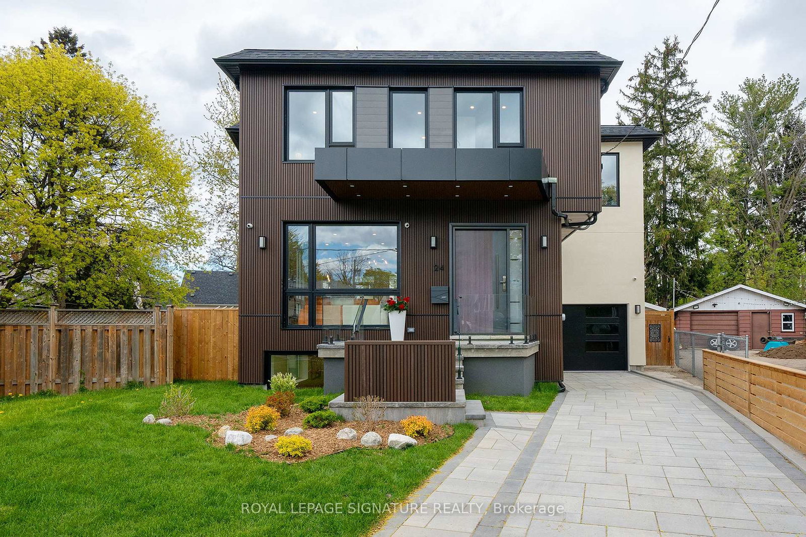 24-merritt-road-toronto-east-york-ontario-e13626092