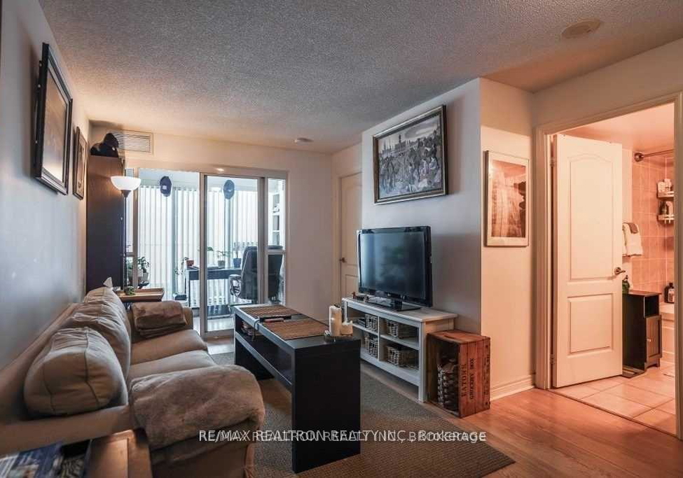60-town-centre-court-toronto-scarborough-ontario-e13626494