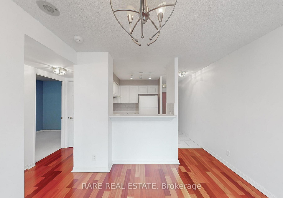 11-lee-centre-drive-toronto-scarborough-ontario-e13626872