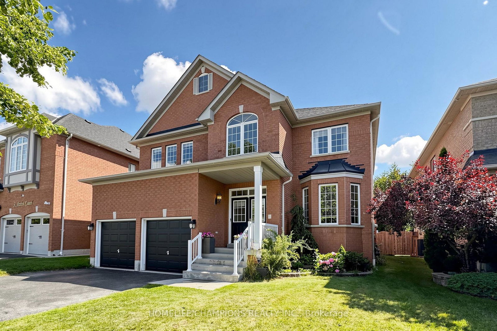 19-tweedie-crescent-whitby-ontario-e13627352