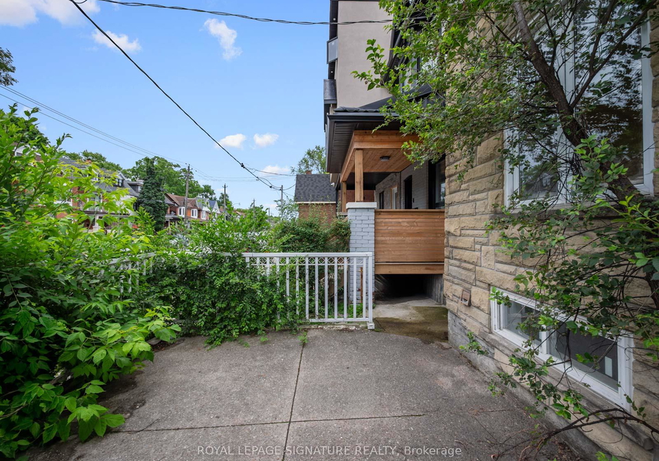 570-jones-avenue-toronto-toronto-ontario-e13628842