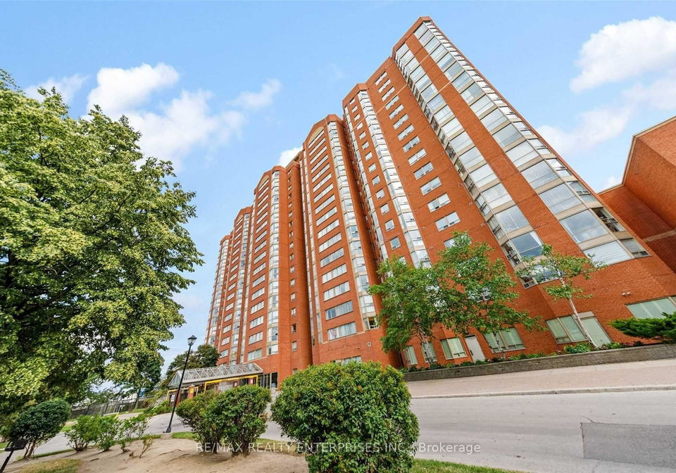 2466-eglinton-avenue-e-toronto-scarborough-ontario-e13628948