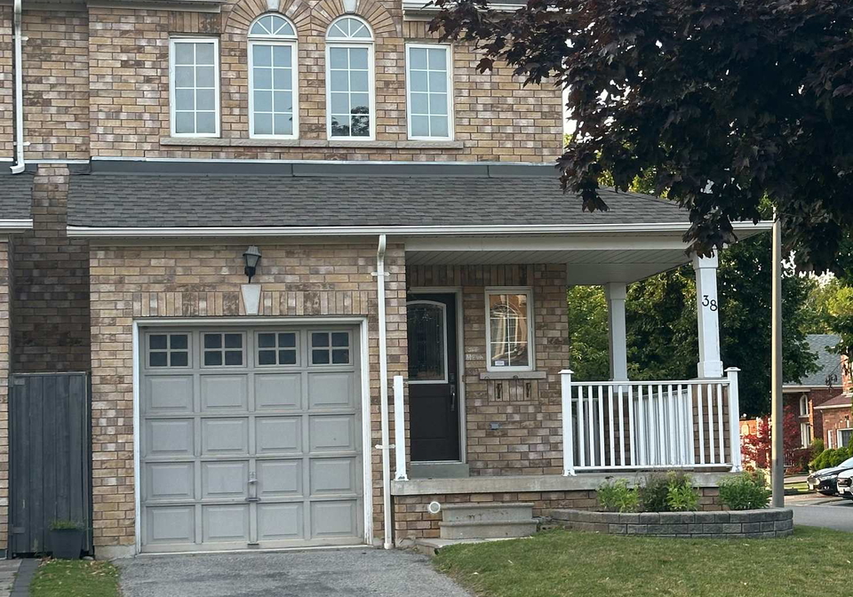 38-gateway-court-whitby-ontario-e13628960