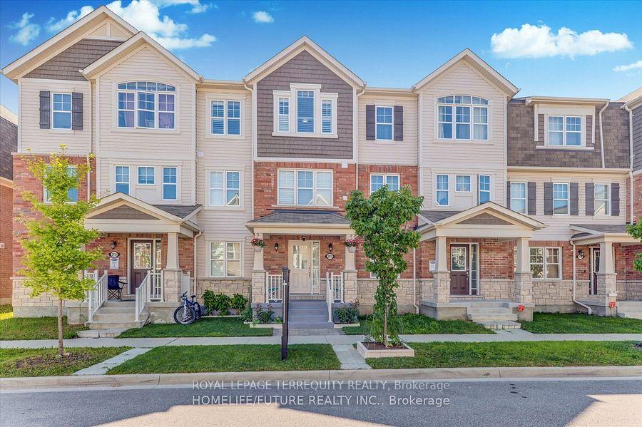 2412-fall-harvest-crescent-pickering-ontario-e13629022