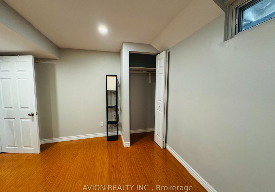 15-saintsbury-square-toronto-scarborough-ontario-e13629226
