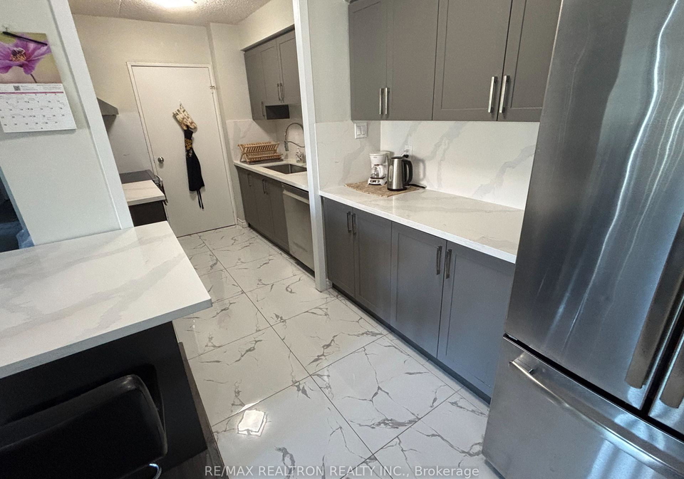 1540-pickering-parkway-pickering-ontario-e13629590